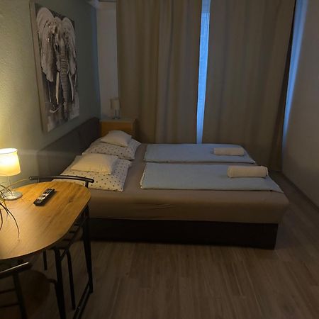 Hermina Apartmanok Westend Будапеща Екстериор снимка