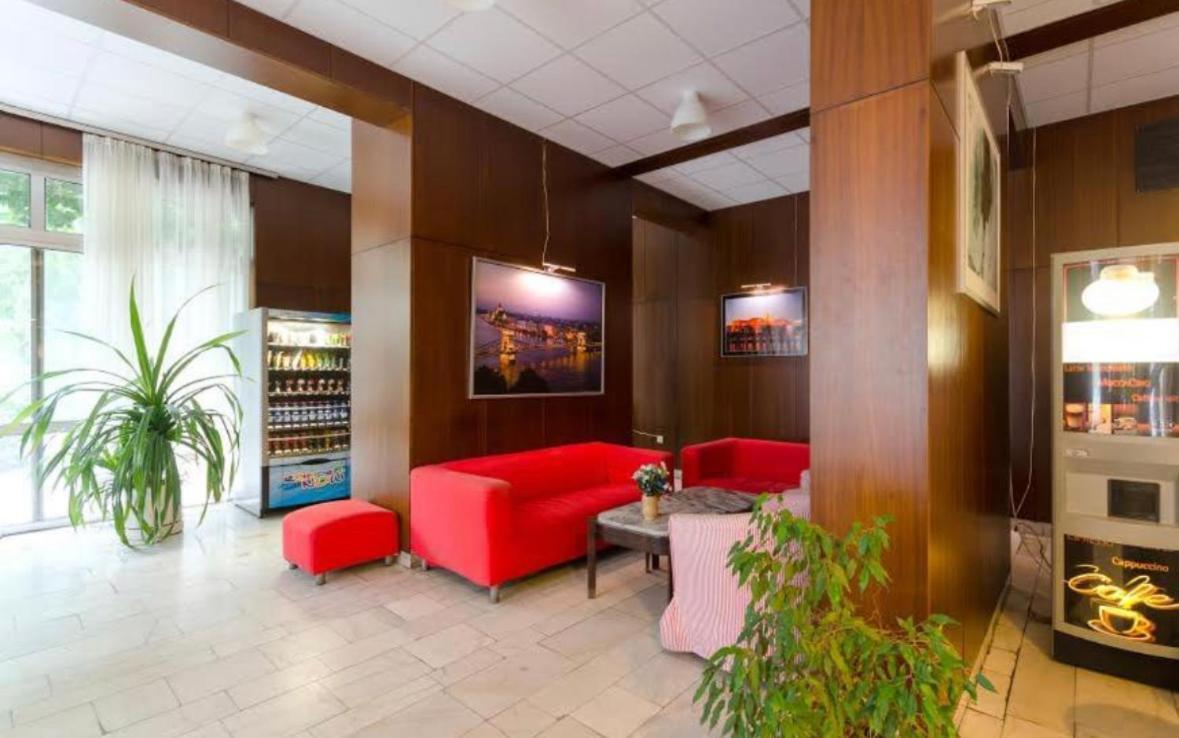 Hermina Apartmanok Westend Будапеща Екстериор снимка